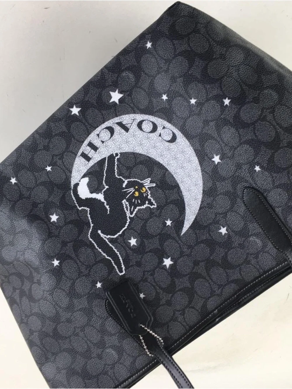 Coach Tote In Signature Canvas With Halloween Graphic Bag Purse - Picture 4 of 6